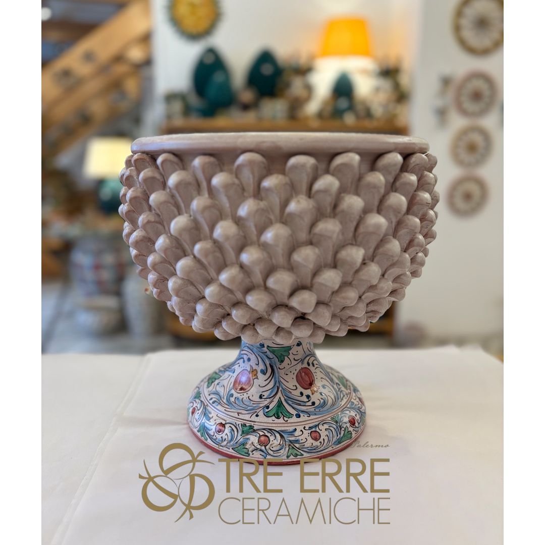 Mezzapigna grande piede decorato